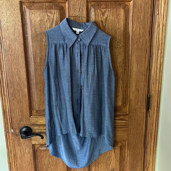 Cabi chambray tunic XS pit to pit 16in - Picture 4 of 4